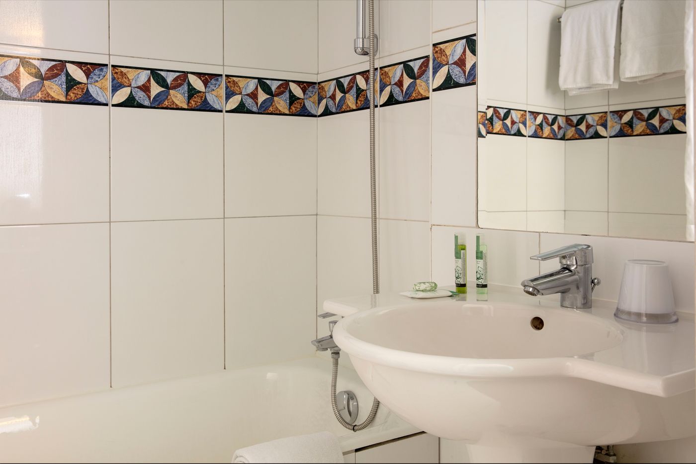 Leonardo-Boutique-Hotel-Paris-Opera-Room-29