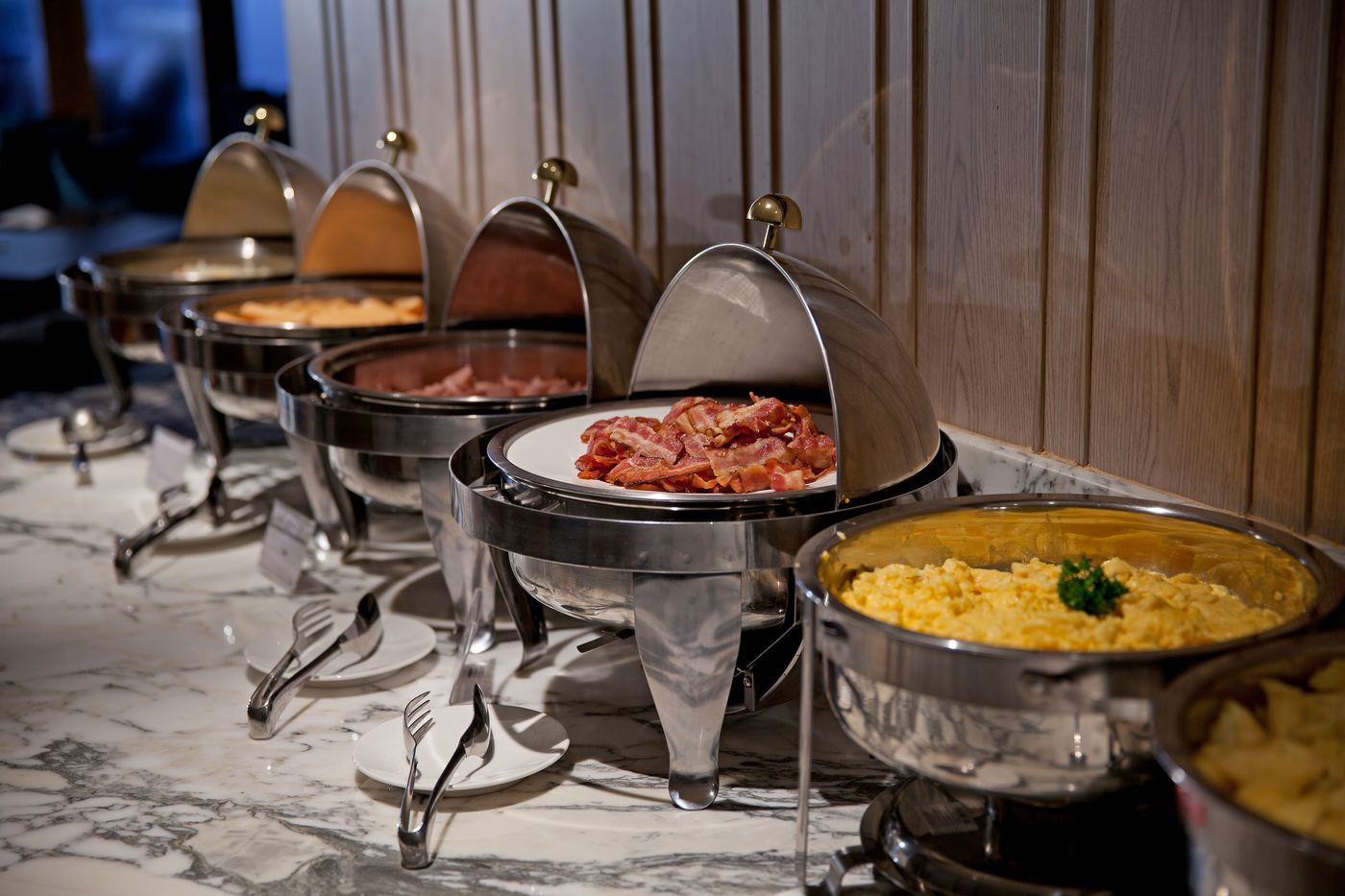 Arcadia-Suites-Bangkok-Restaurant-43