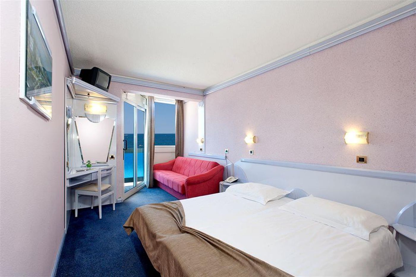 Hotel-Plavi-Plava-Laguna-Room-16