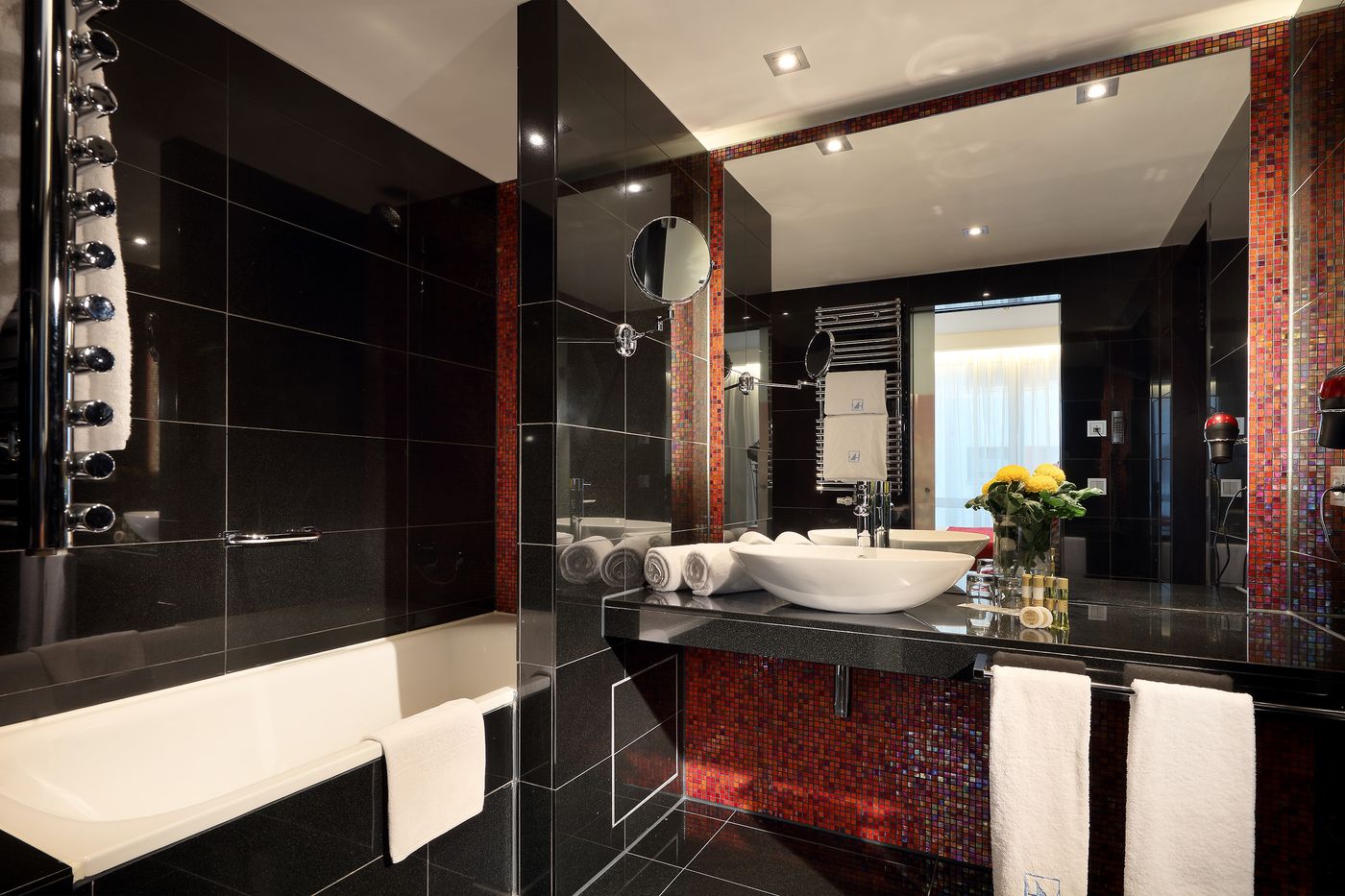 Eurostars-Grand-Central-Room-40