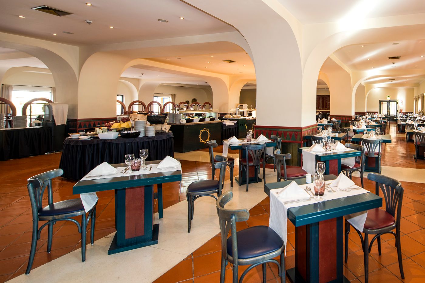 Vila-Gale-Tavira-Restaurant-18