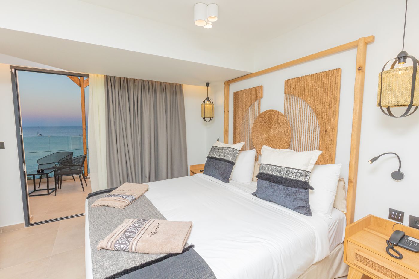 Cabana Blu Hotel & Suites 