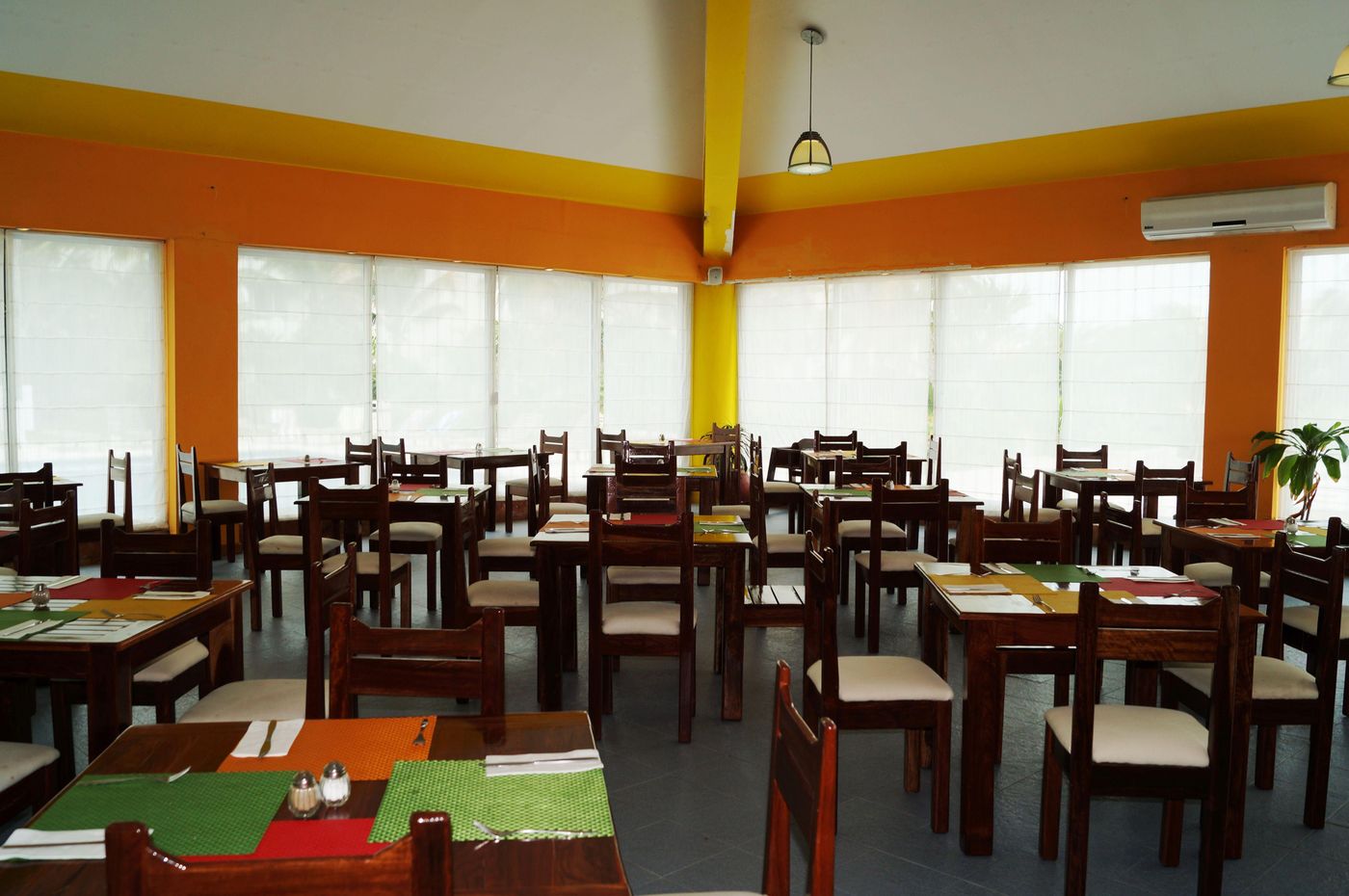 Solymar-Beach-Resort-Restaurant-32