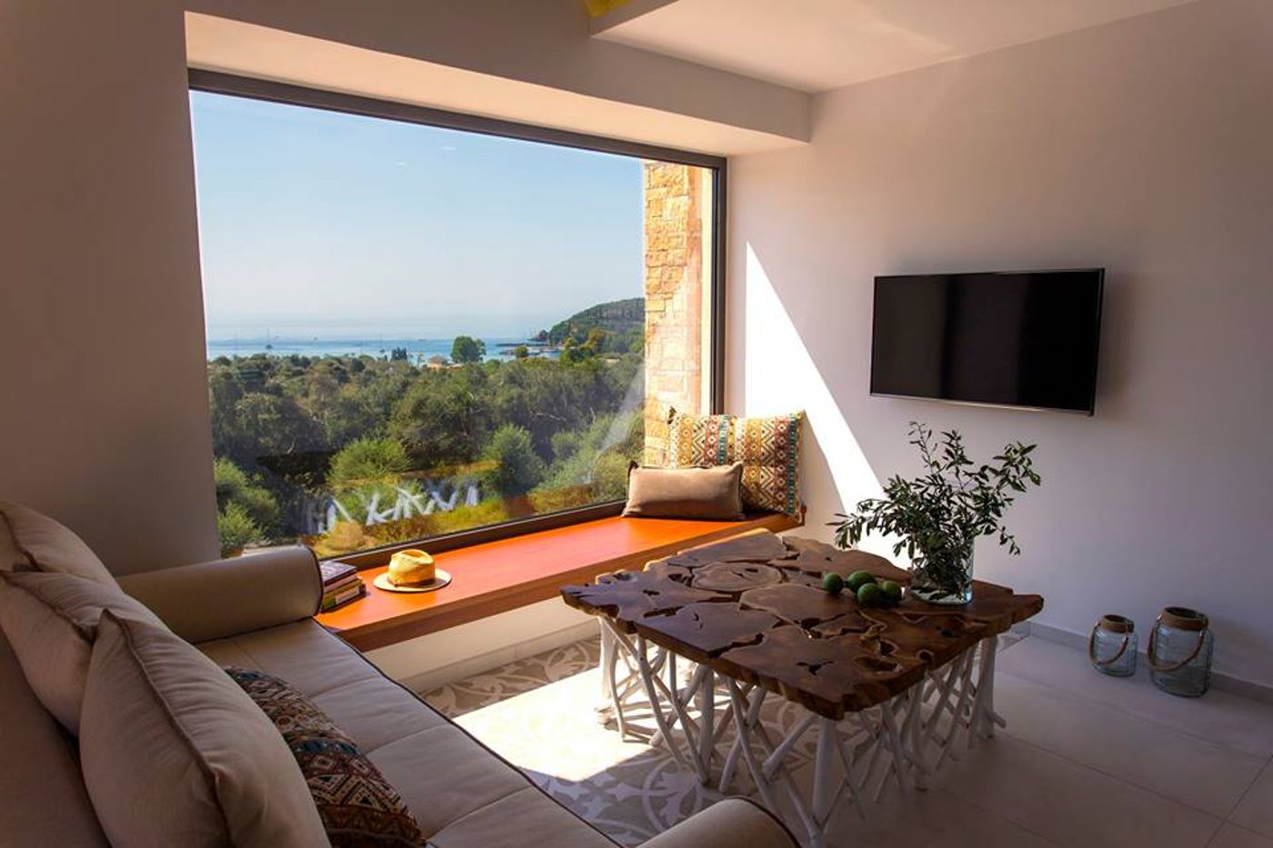 Golden Bay Suites & Maisonettes