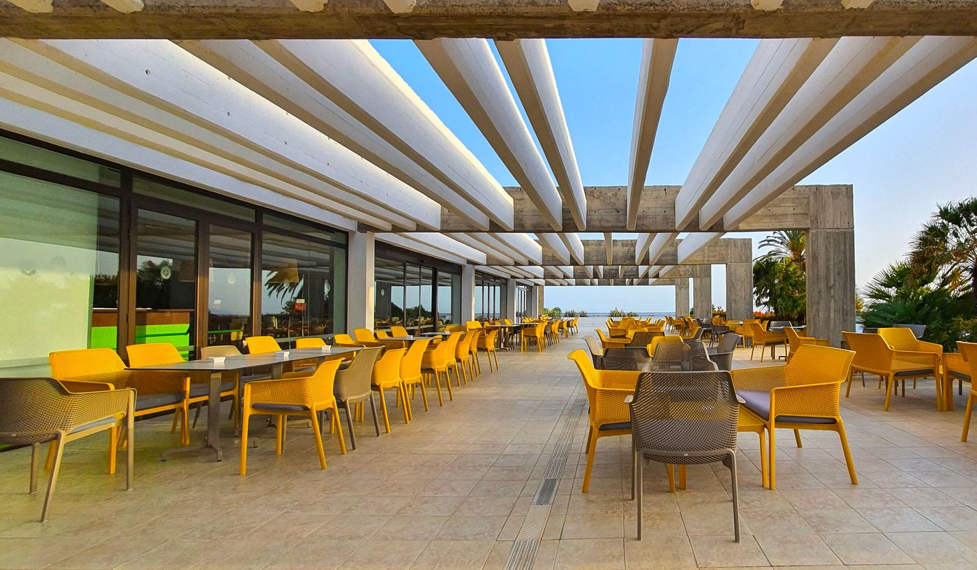 Costa-Calero-Terrace-95