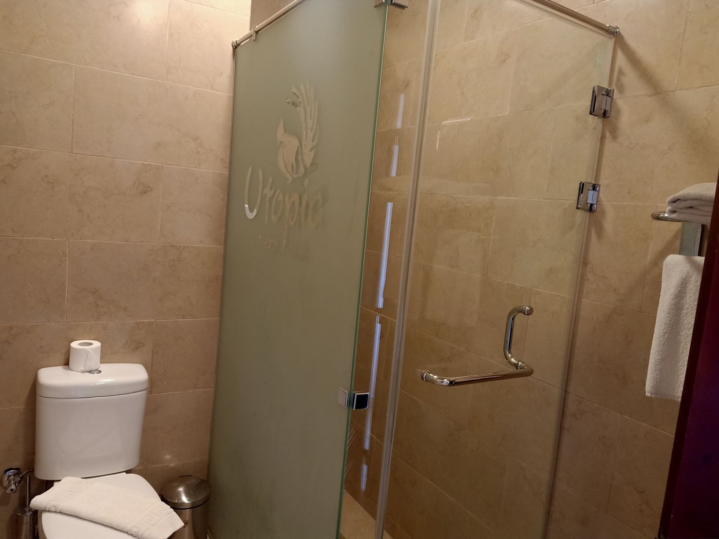 Utopia-Beach-Club-Room-52