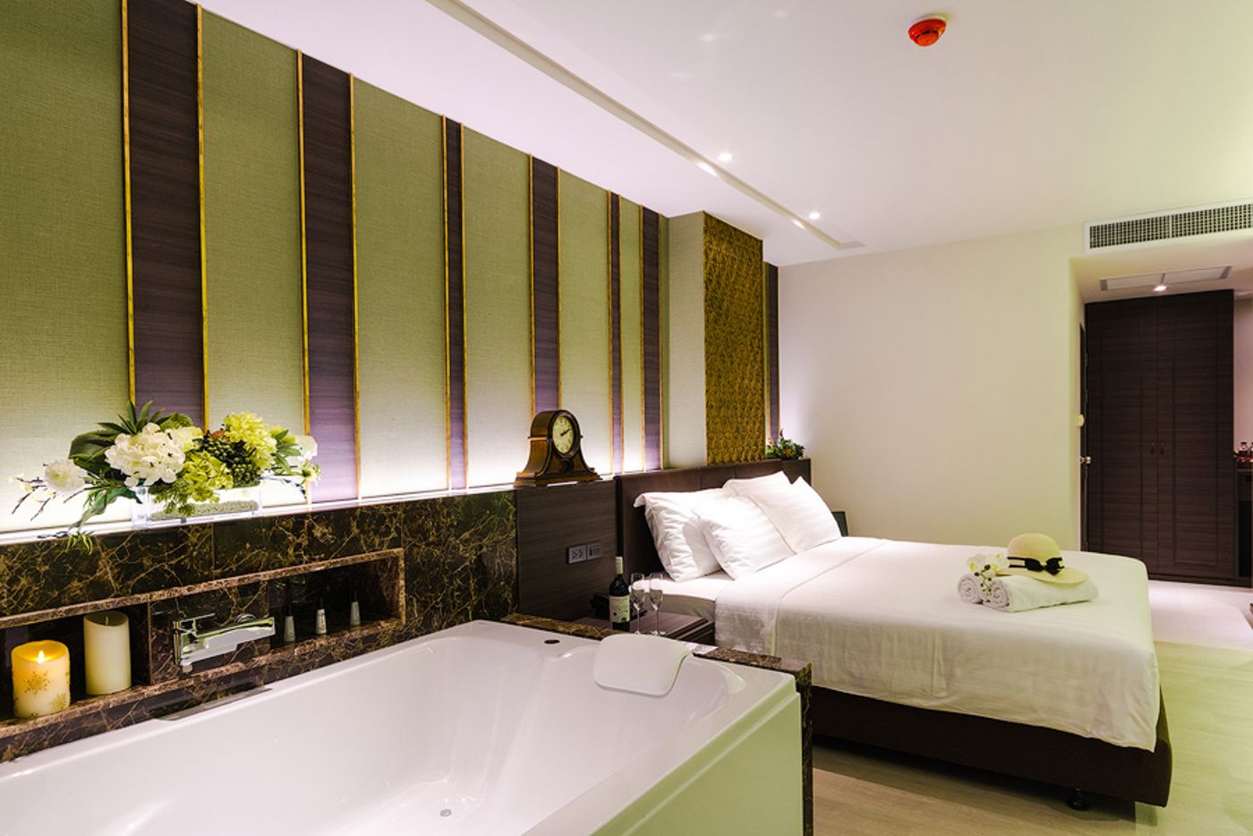 Chillax-Heritage-Hotel-Room-12