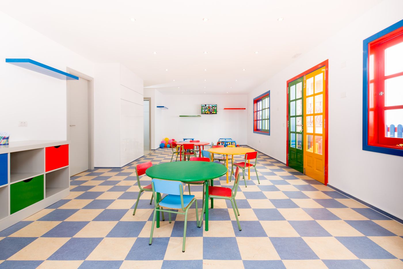 Globales-Tamaimo-Tropical-Sports-and-Entertainment-44