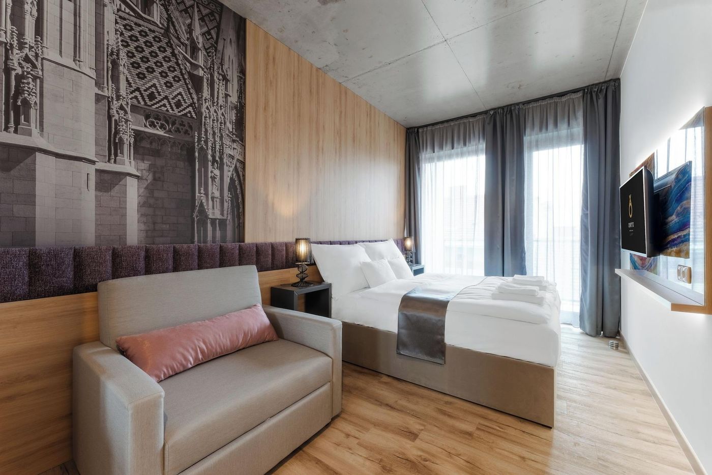 Onyx-Luxury-Hotel-Budapest-Room-34