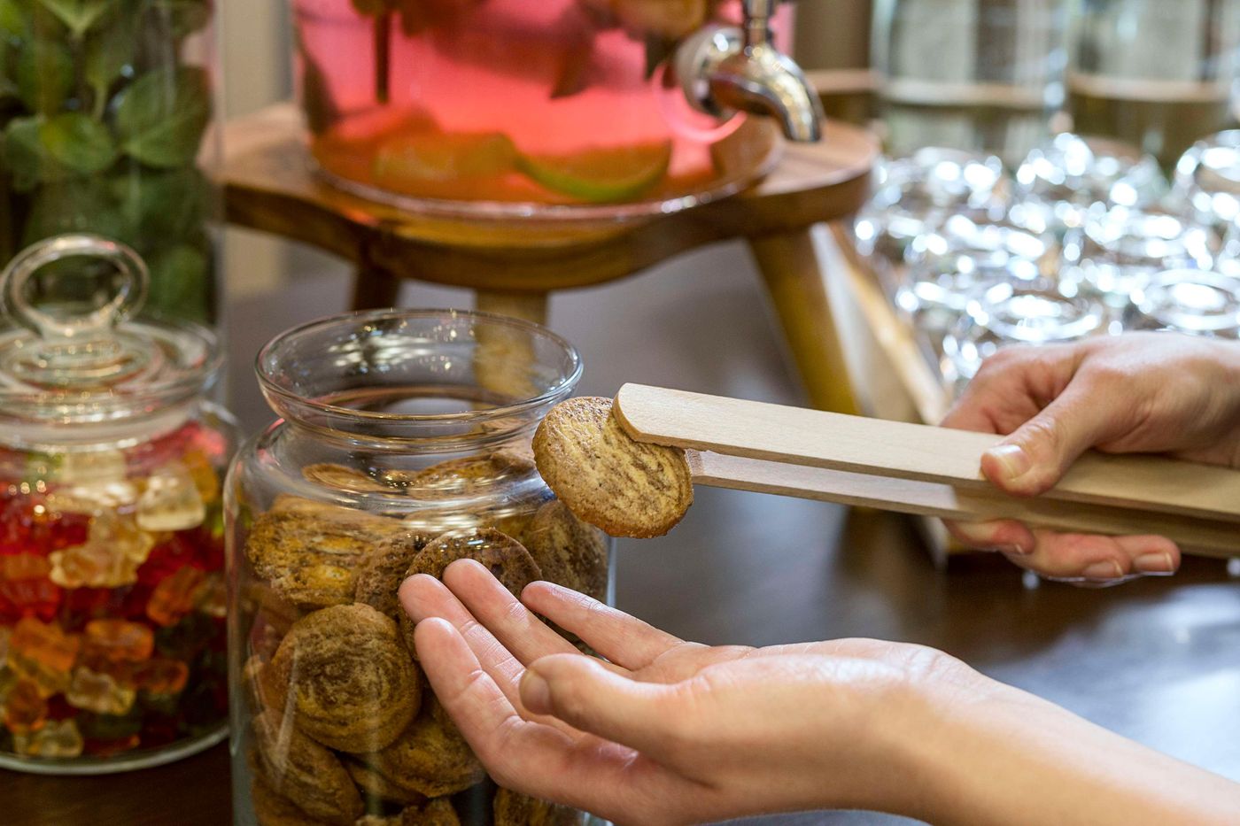 NH-Collection-Berlin-Mitte-am-Checkpoint-Charlie-Lobby-62