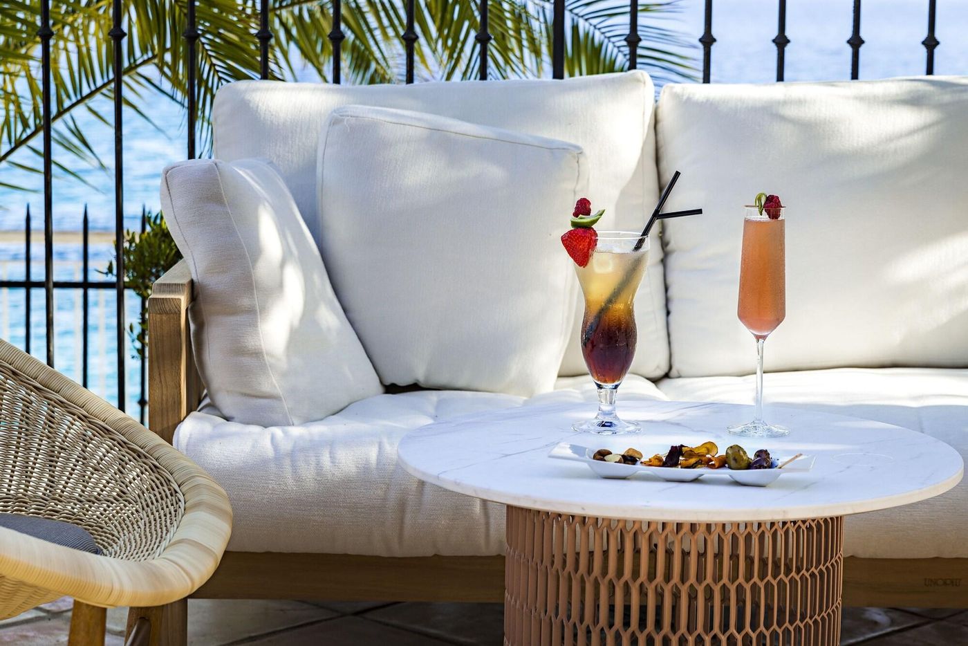 Hotel-Le-Bailli-de-Suffren-Bar-62