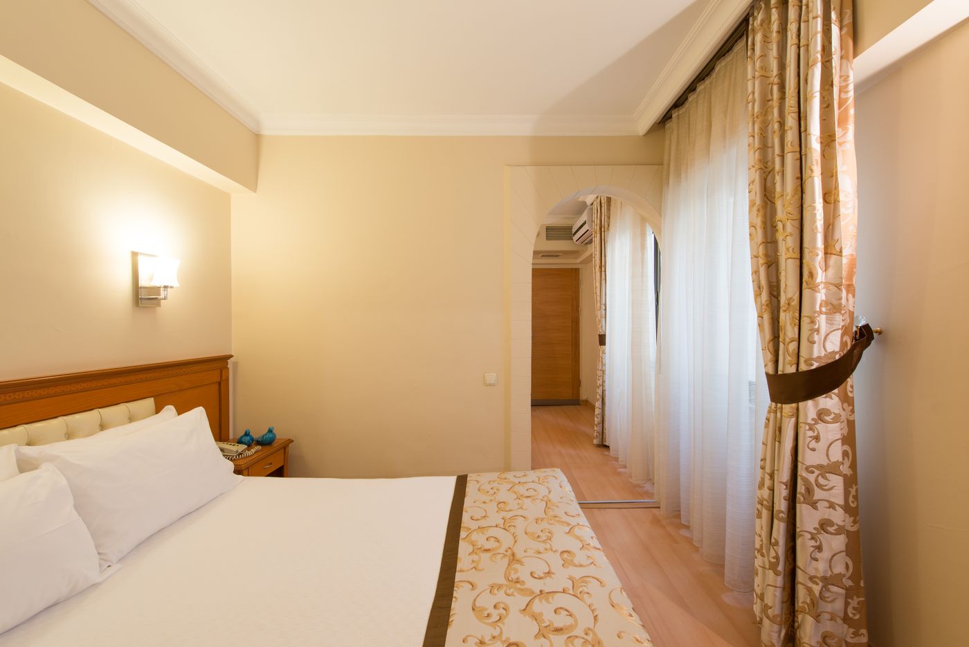 Prestige-Hotel-Old-City-Room-35