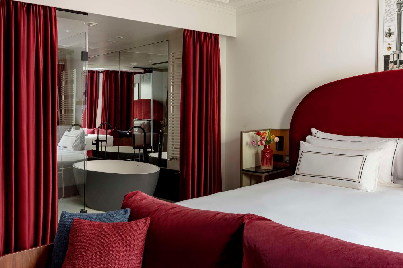 Melia-Paris-Tour-Eiffel-Room-42