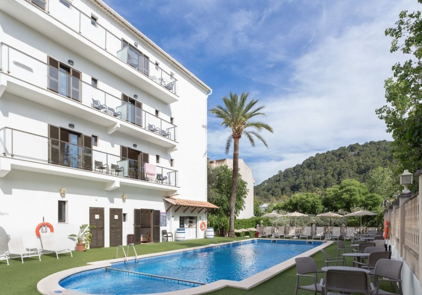 Fergus Style Soller Beach