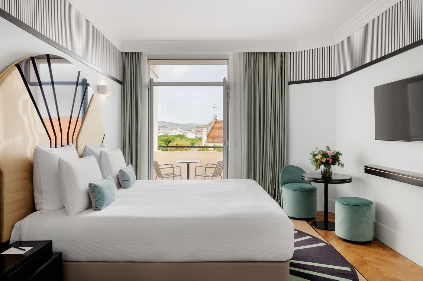 The-1932-Hotel---Spa-Cap-d-Antibes---MGallery--Room-5