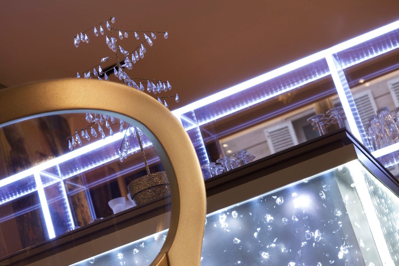 Best-Western-Anjou-Lafayette-Opera-Bar-8