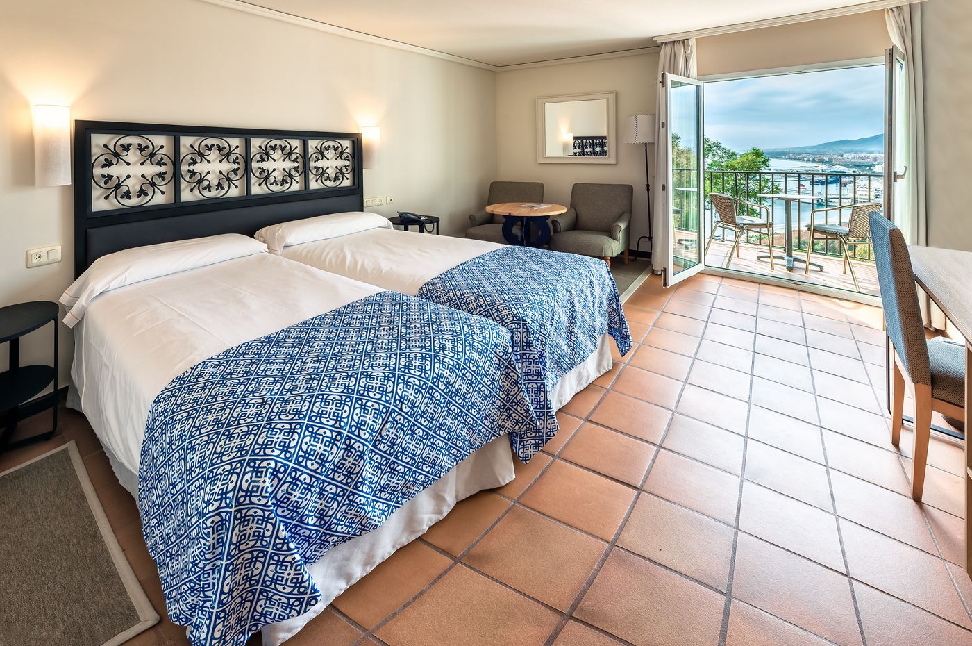 Parador-de-Malaga--Gibralfaro-Room-18