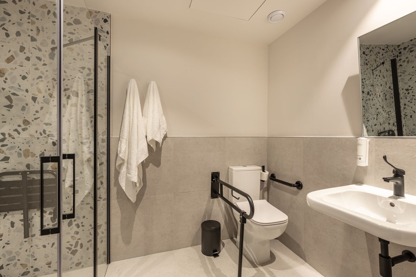 Libere-Malaga-Trinidad-Room-24