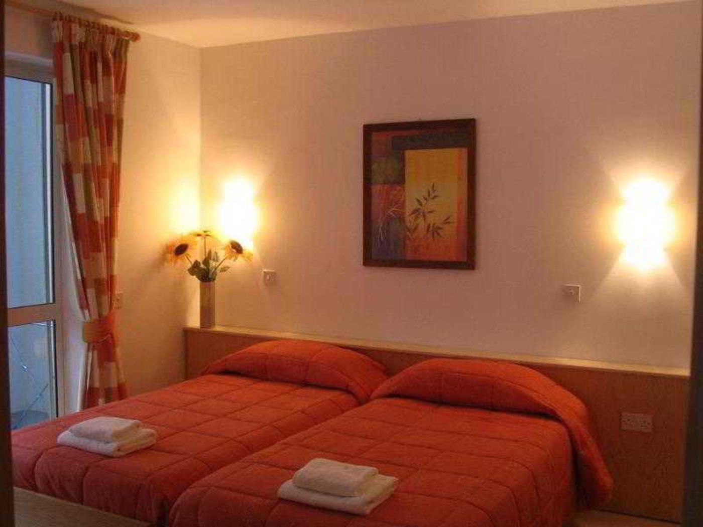 Club-Salina-Warhf-Room-30