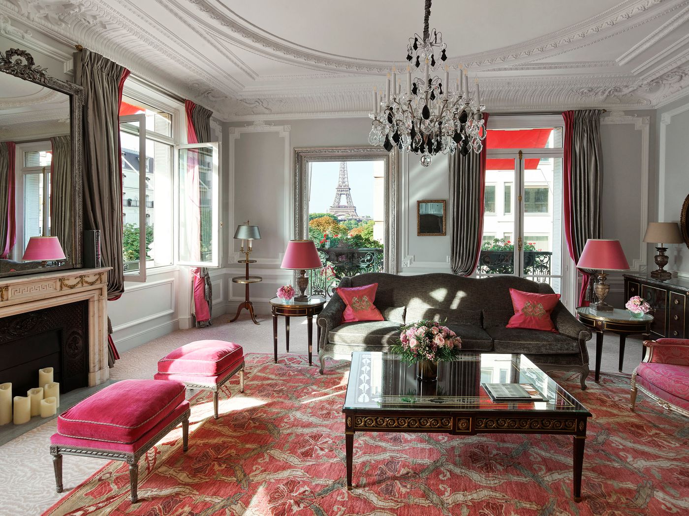 Hotel-Plaza-Athenee-Room-32
