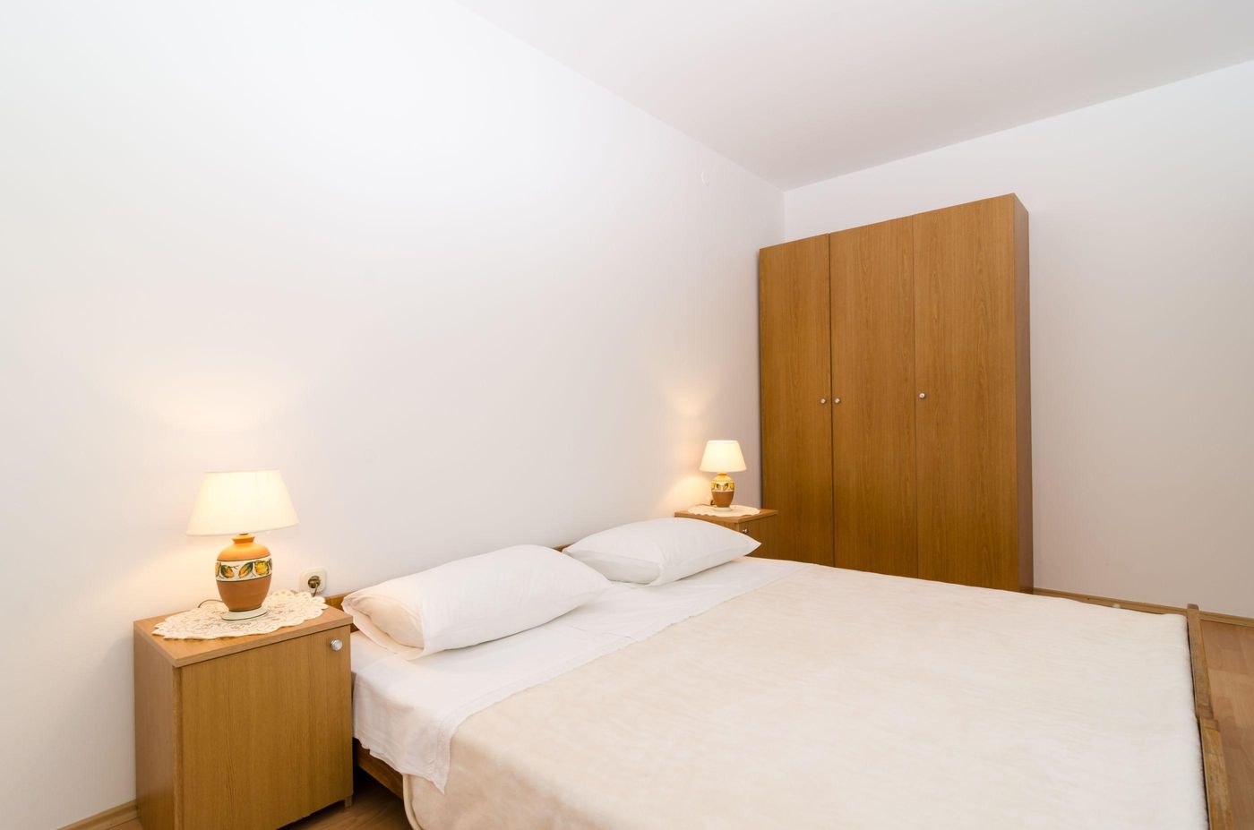 Apartments-Mare-Room-9