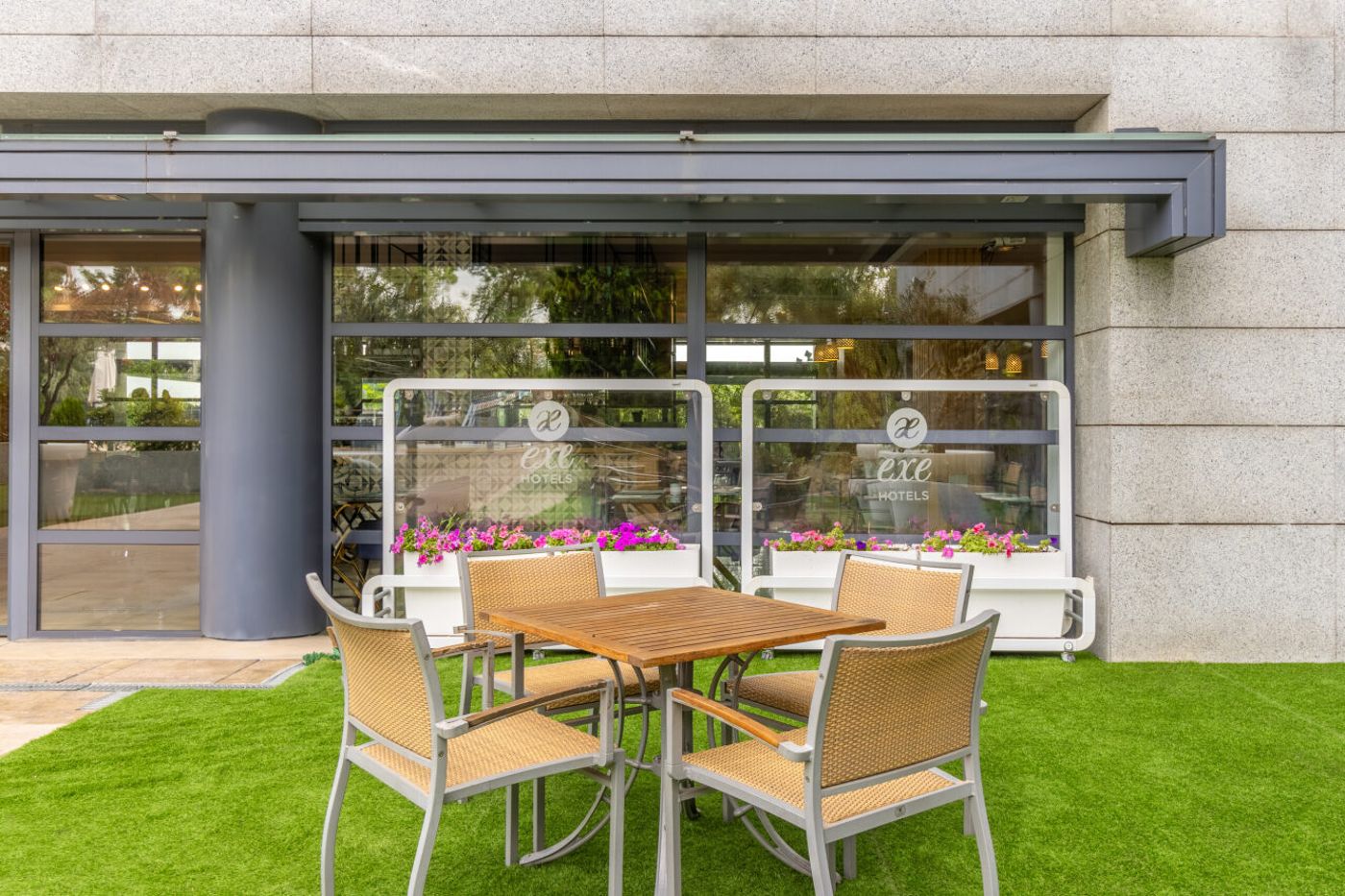 Exe-Madrid-Norte-Terrace-40