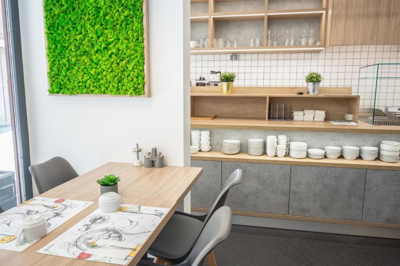 Hotel-Orion-Varkert-Restaurant-13