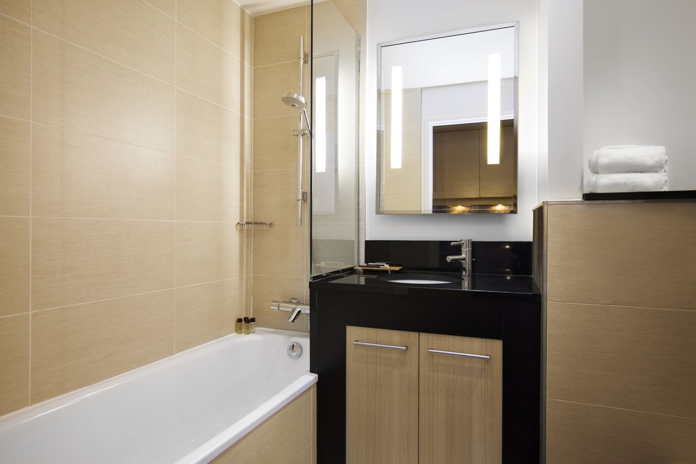 Relais-Spa-Chessy-Room-27