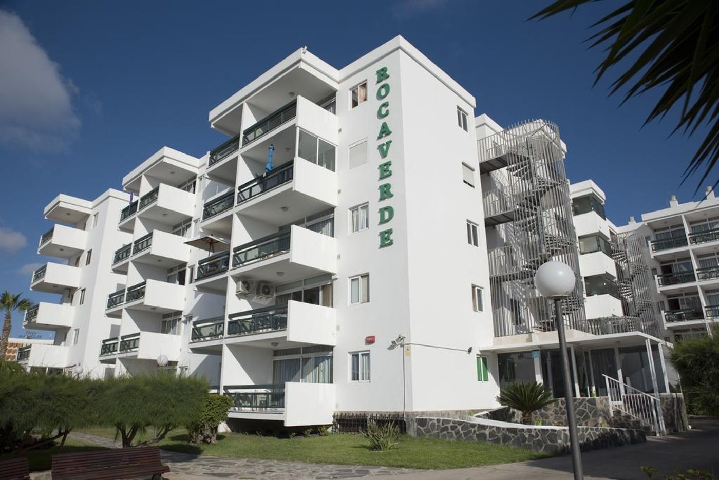 Roca Verde Apartments