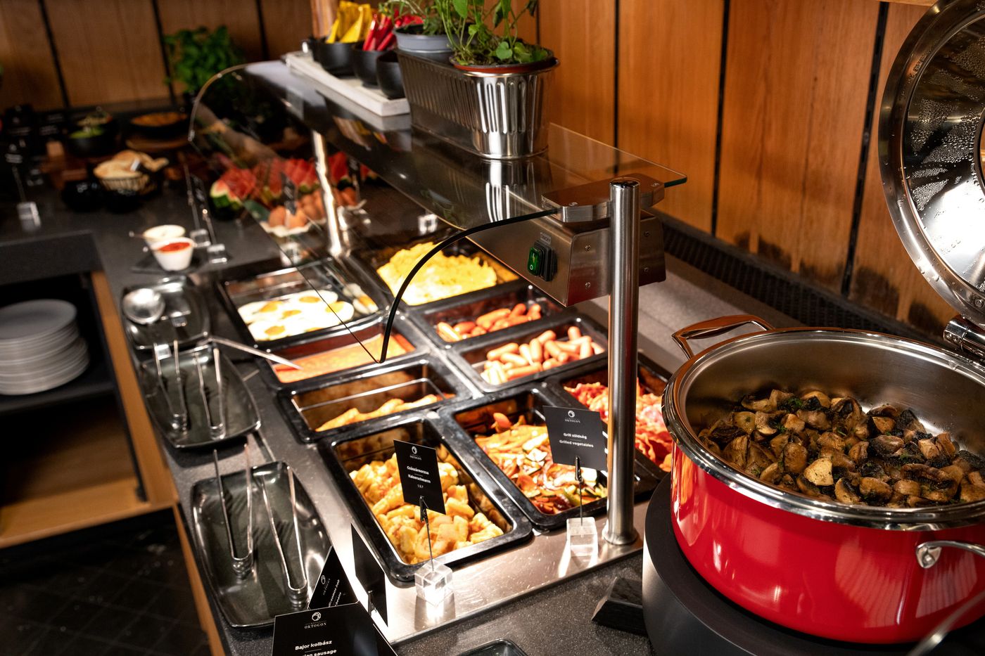 Hotel-Oktogon-Haggenmacher-Restaurant-51