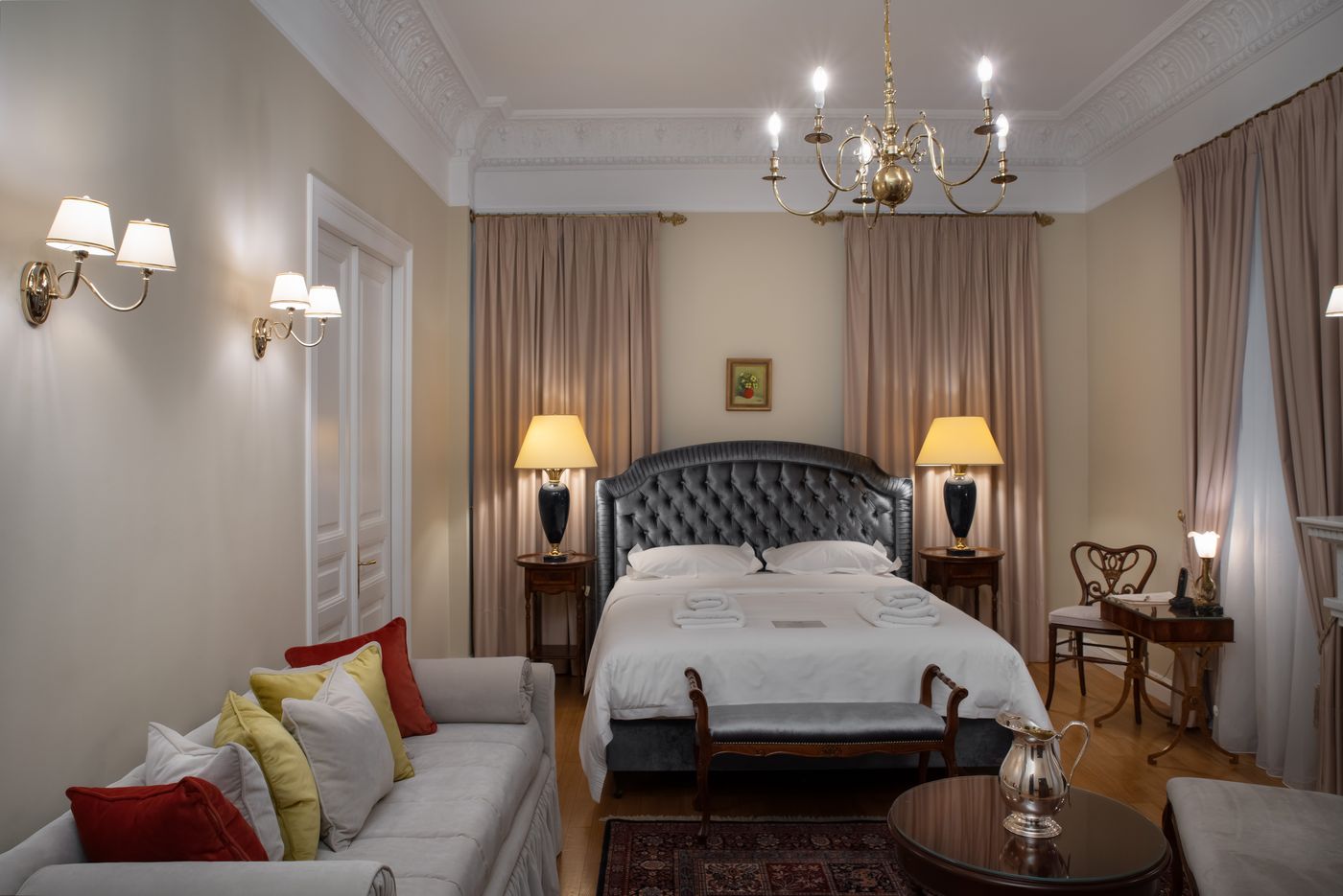 Noble-Suites-Room-21