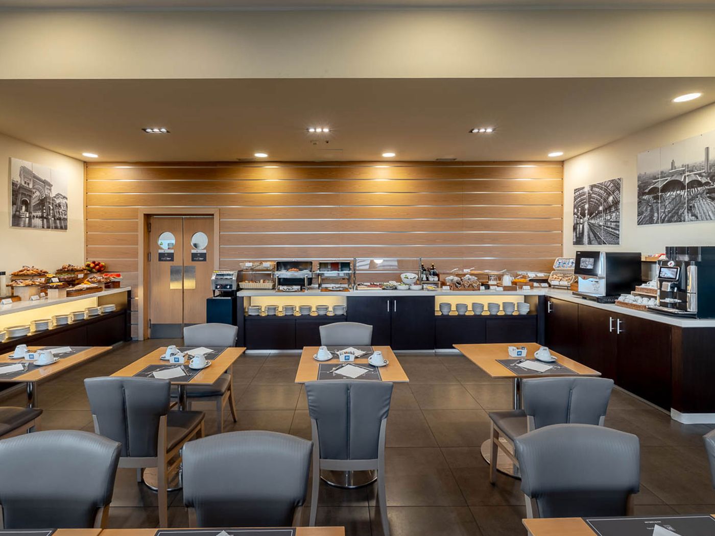 iH-Hotels-Milano-Gioia-Restaurant-39