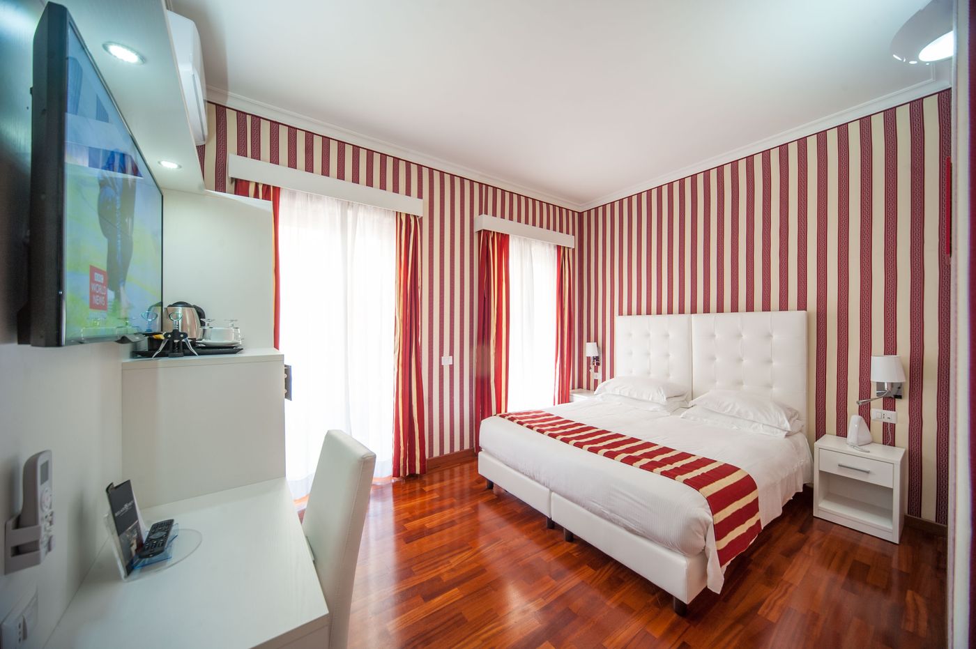 Relais-Trevi-95-Boutique-Hotel-Room-7