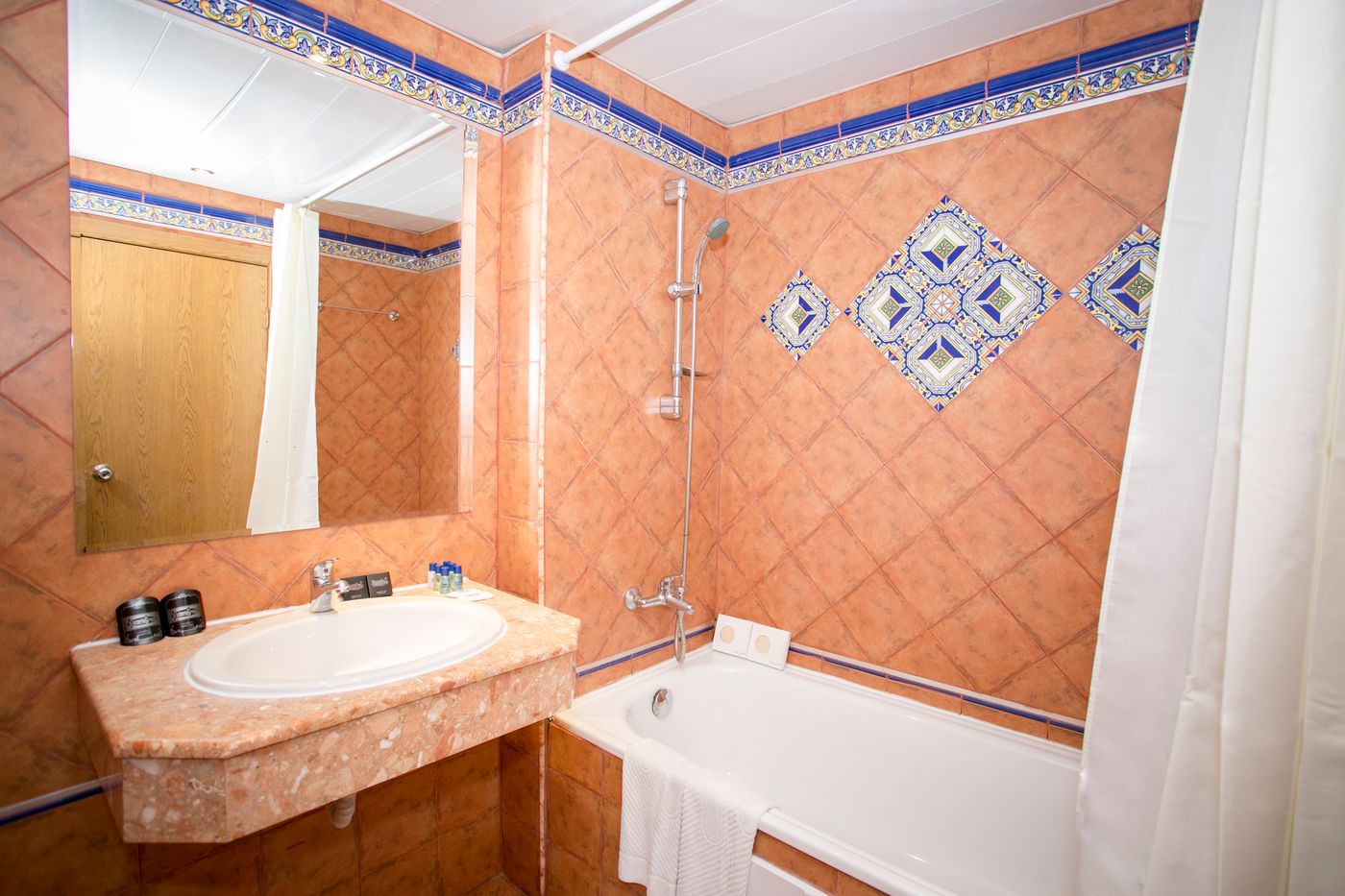 Andalucia-Beach-Room-30