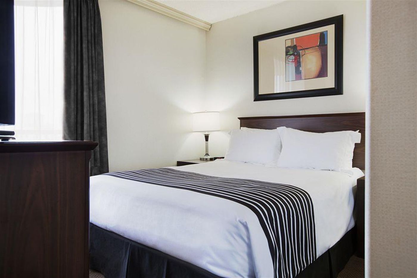 Sandman Suites Davie-Canada-Vancouver-General view-7