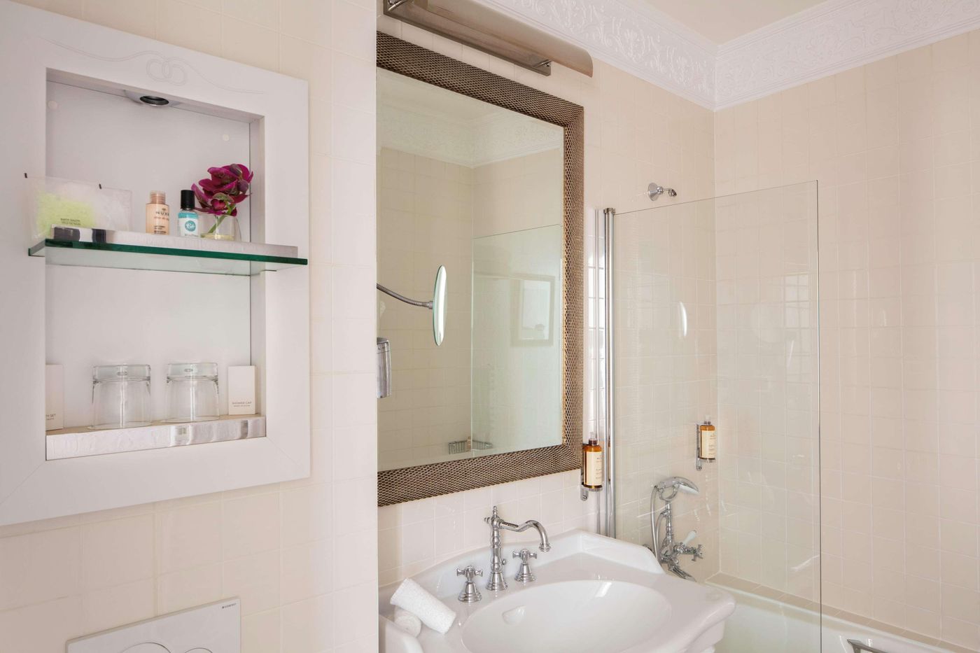 Le-123-Elysees-Astotel-Room-37