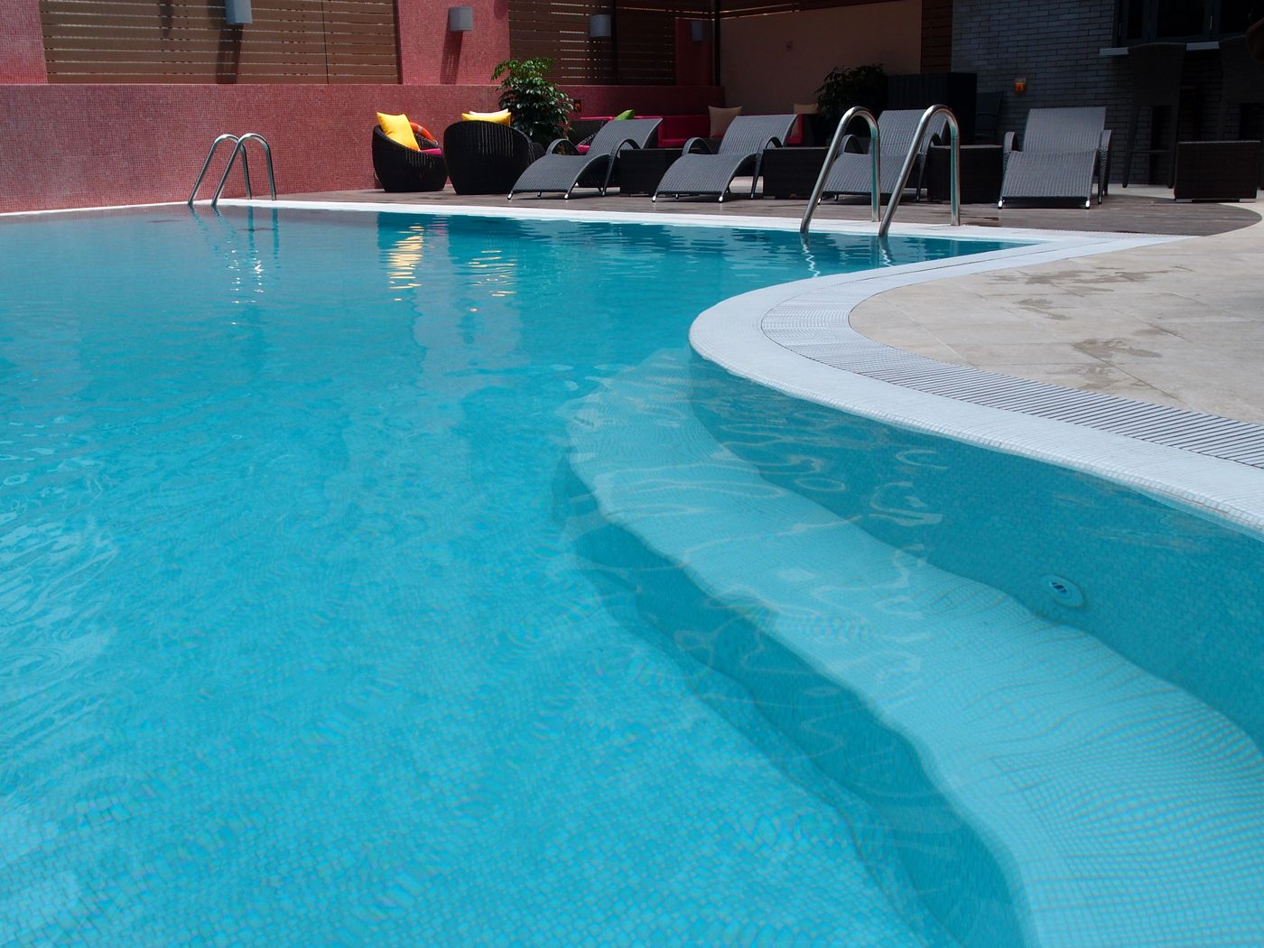 Wharney-Hotel-Pool-45