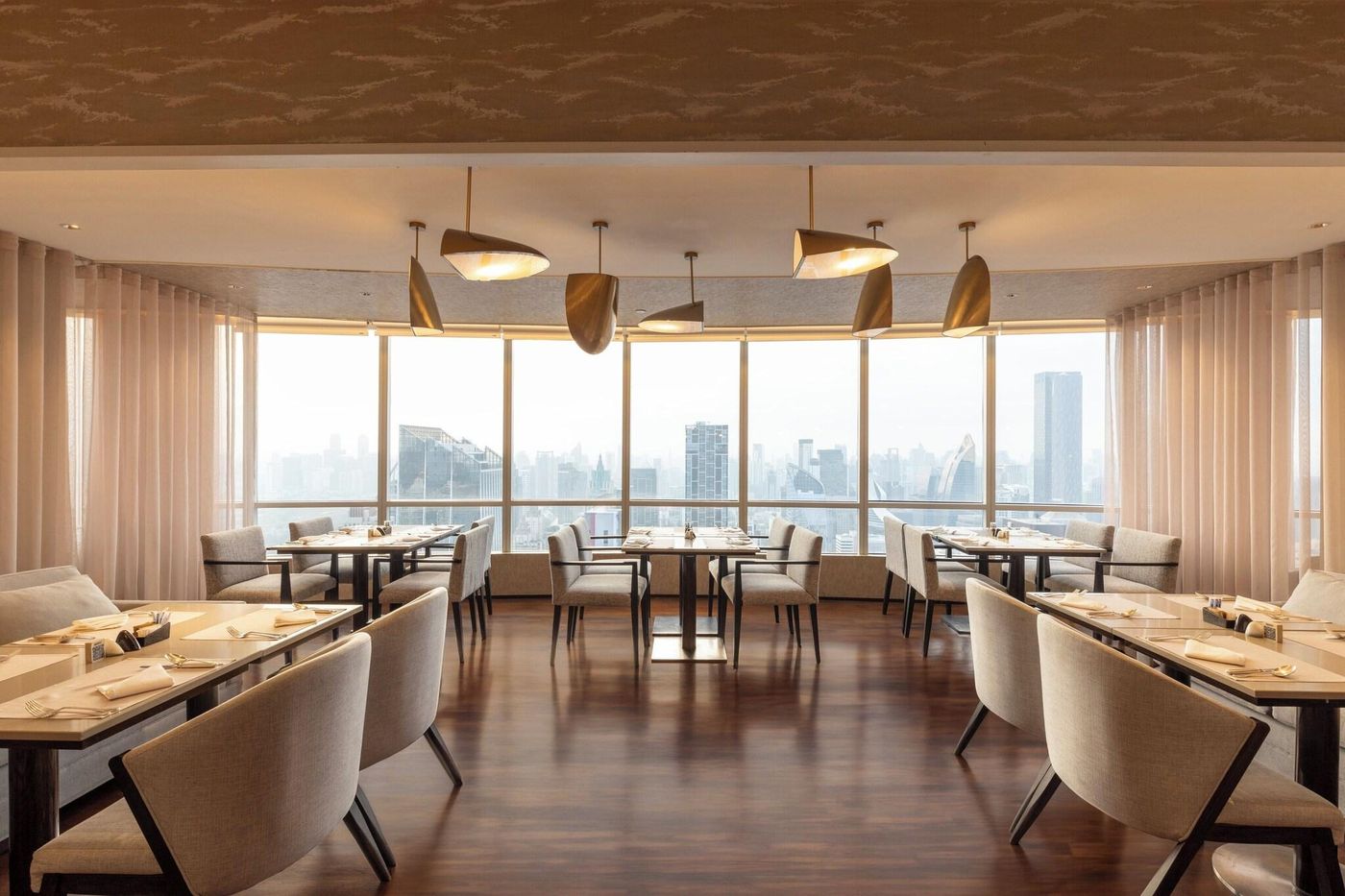 Centara-Grand-at-CentralWorld-Room-21