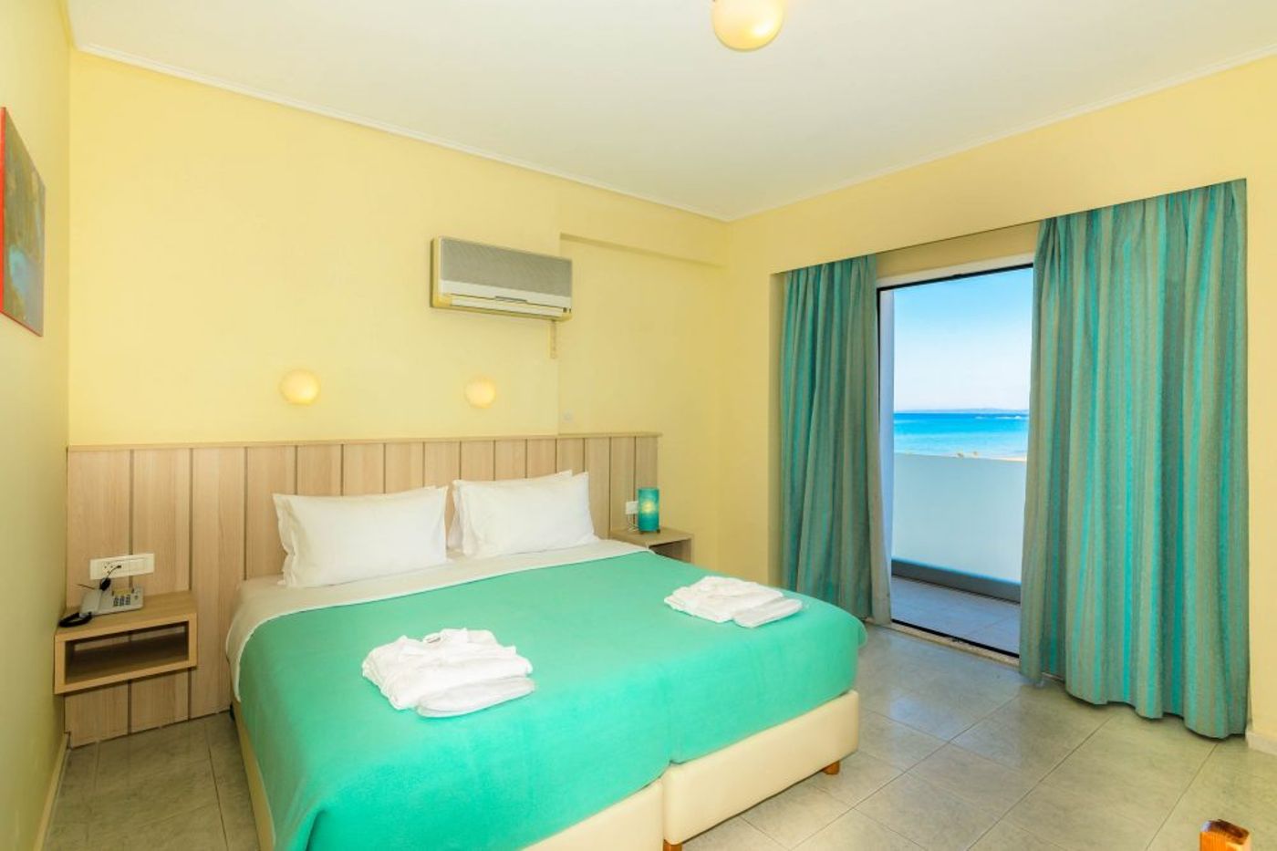 Iakinthos Tsilivi Beach