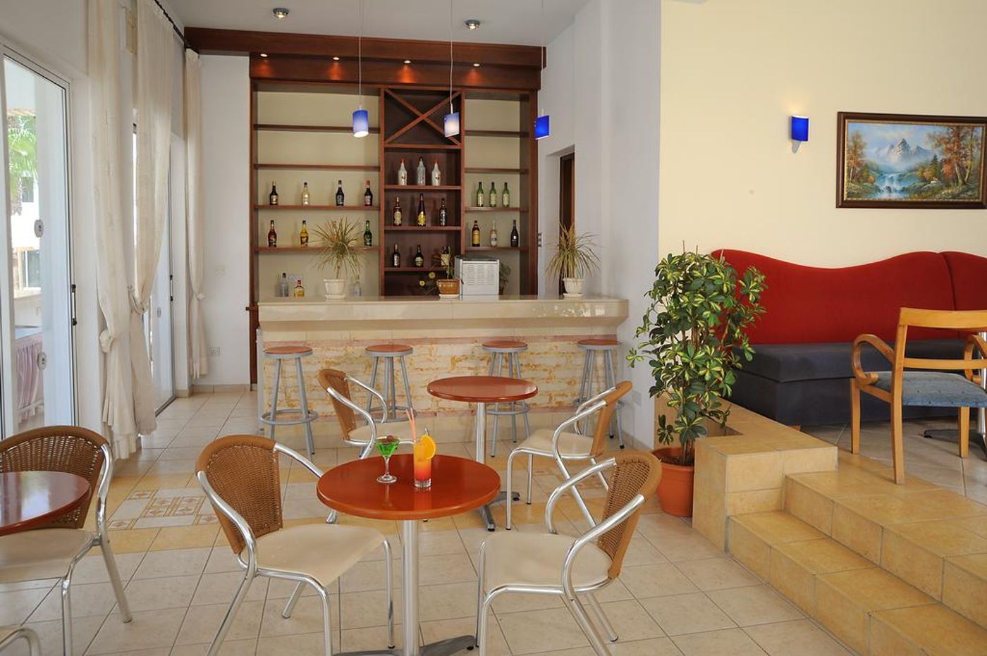 Petrosana-Apartments-Bar-15