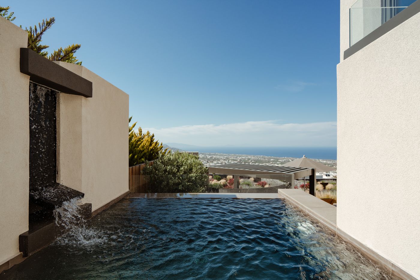 Apikia-Santorini-Room-88