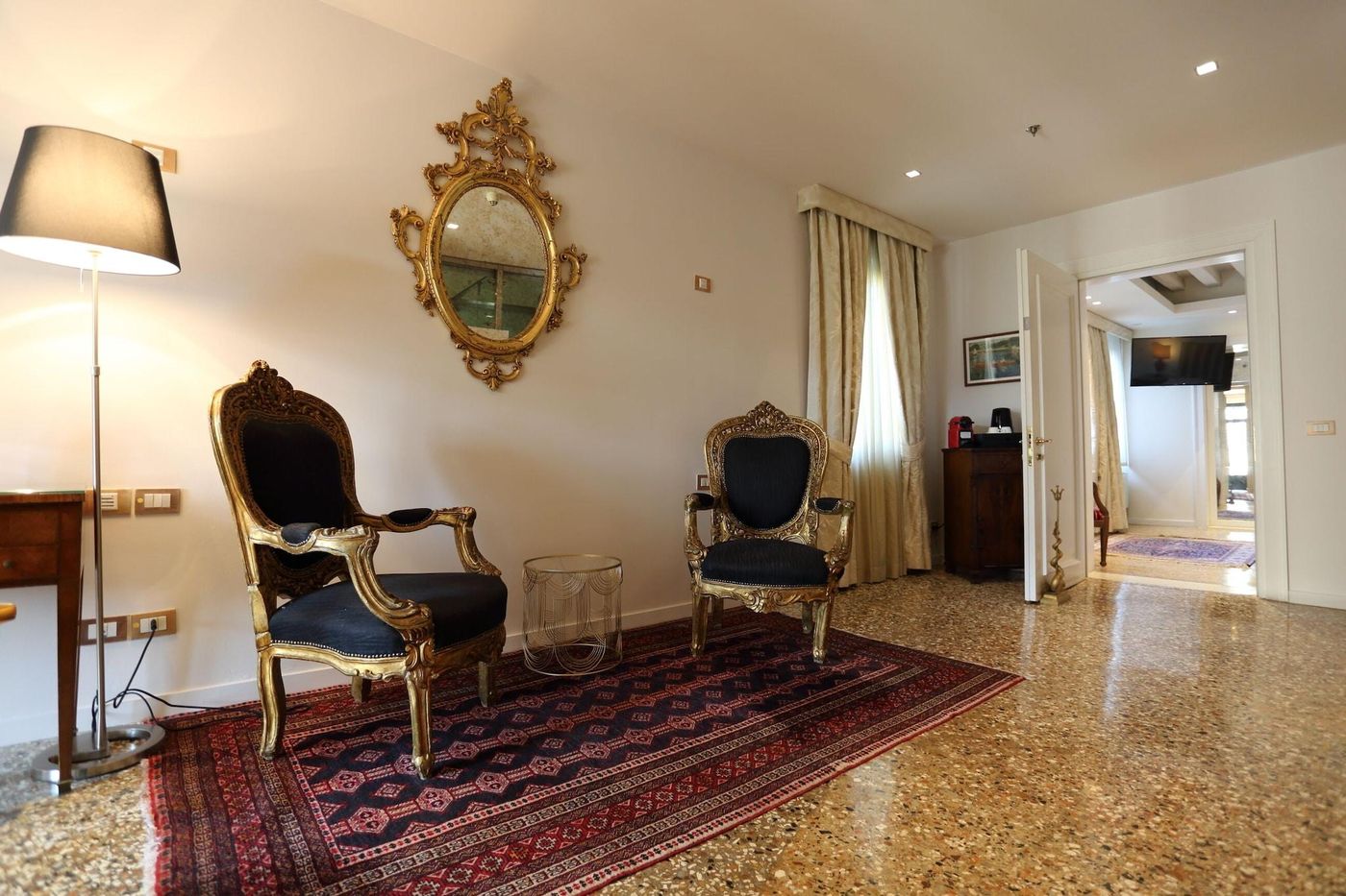 Ca--Nigra-Lagoon-Resort-Room-24