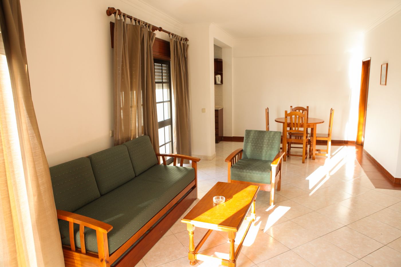 Clube-Vilarosa-Room-40