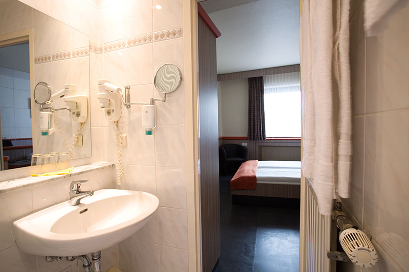 Trip-Inn-Hotel-Ariane-Room-15