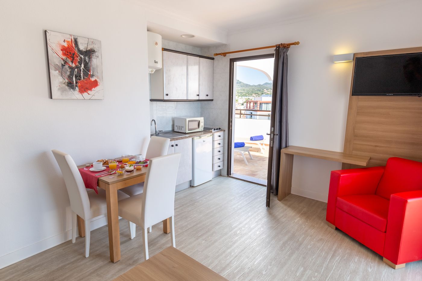 R2 Cala Millor Beach Apartments