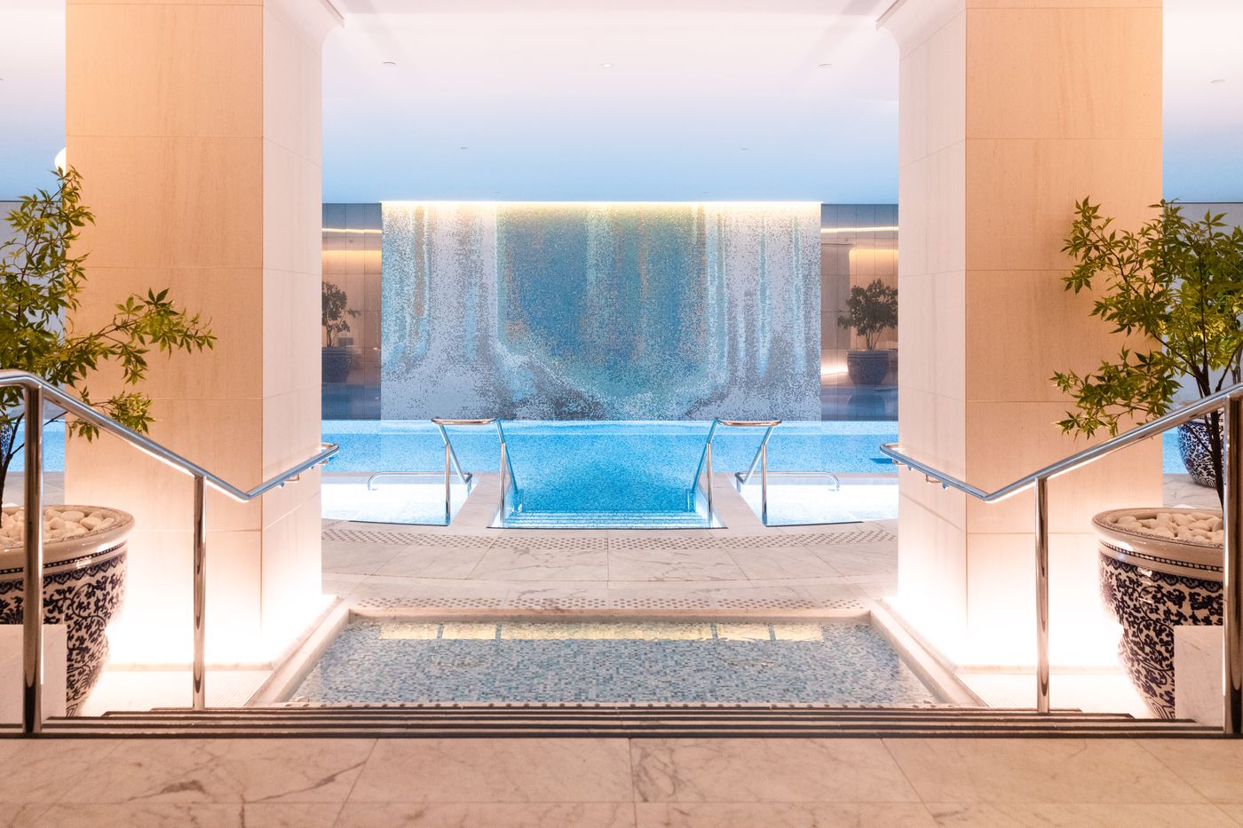 The-Peninsula-Paris-Pool-73