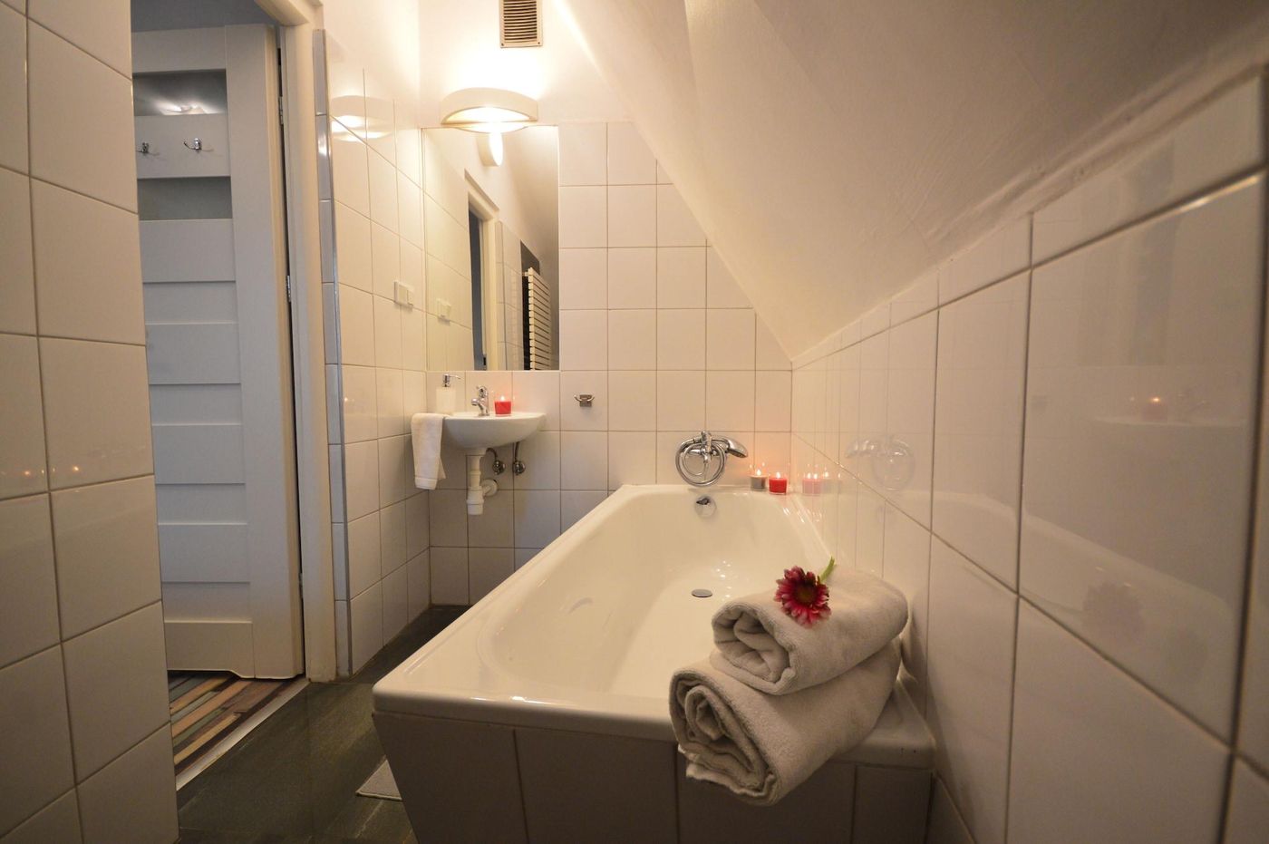 Cracow-Central-Aparthotel-Room-51
