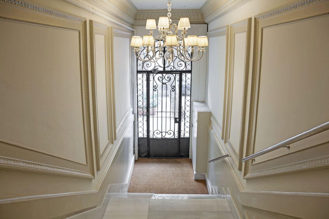 AinB Eixample-Miro Apartments-Spain-BARCELONA-Lobby-3