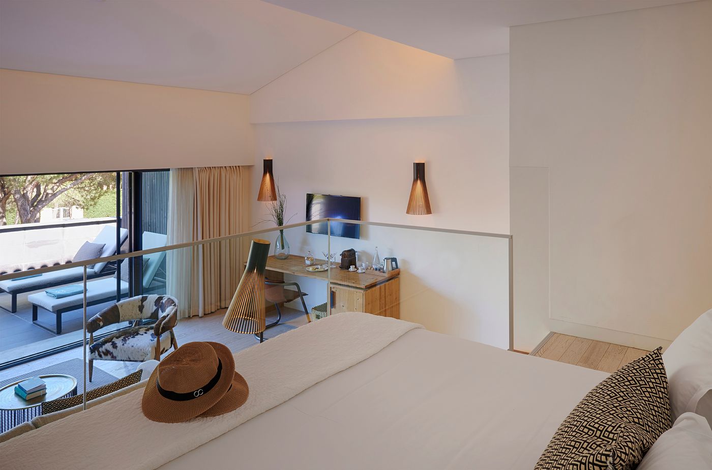 Praia-Verde-Boutique-Hotel---Design-Hotels-Room-32