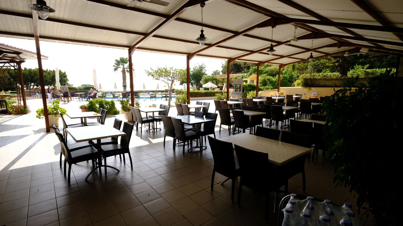 Karavados-Beach-Restaurant-26